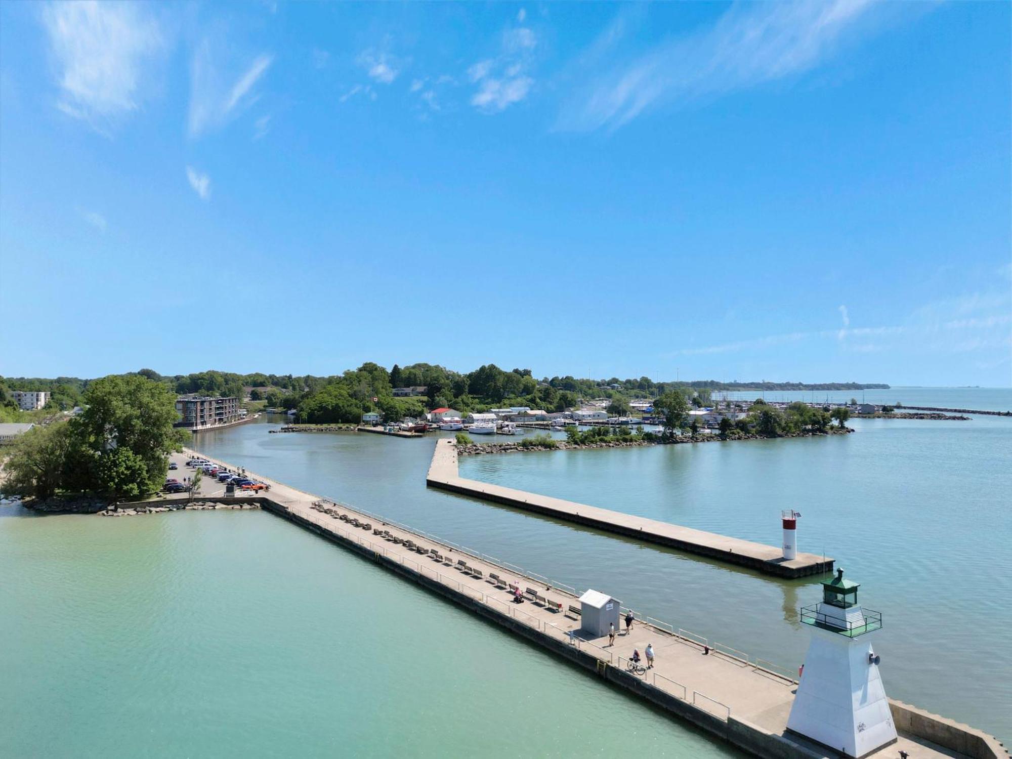 Luxe Lodges On Lake Erie Port Dover Kültér fotó